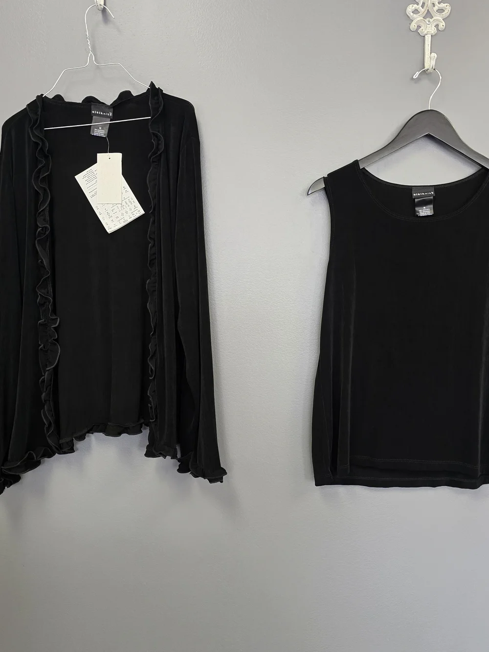 Citiknits Black Knit 2-Piece Ruffle Trim Cardigan & Scoop Neck Tank Set M